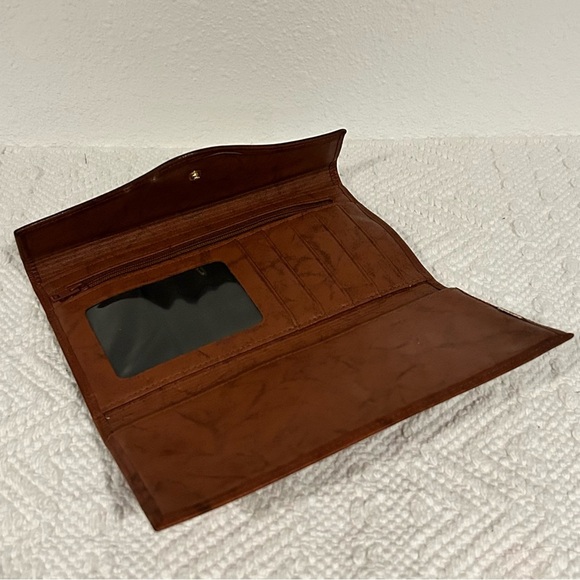 Julia Buxton Brown Genuine Cowhide Leather Wallet - Picture 7 of 7